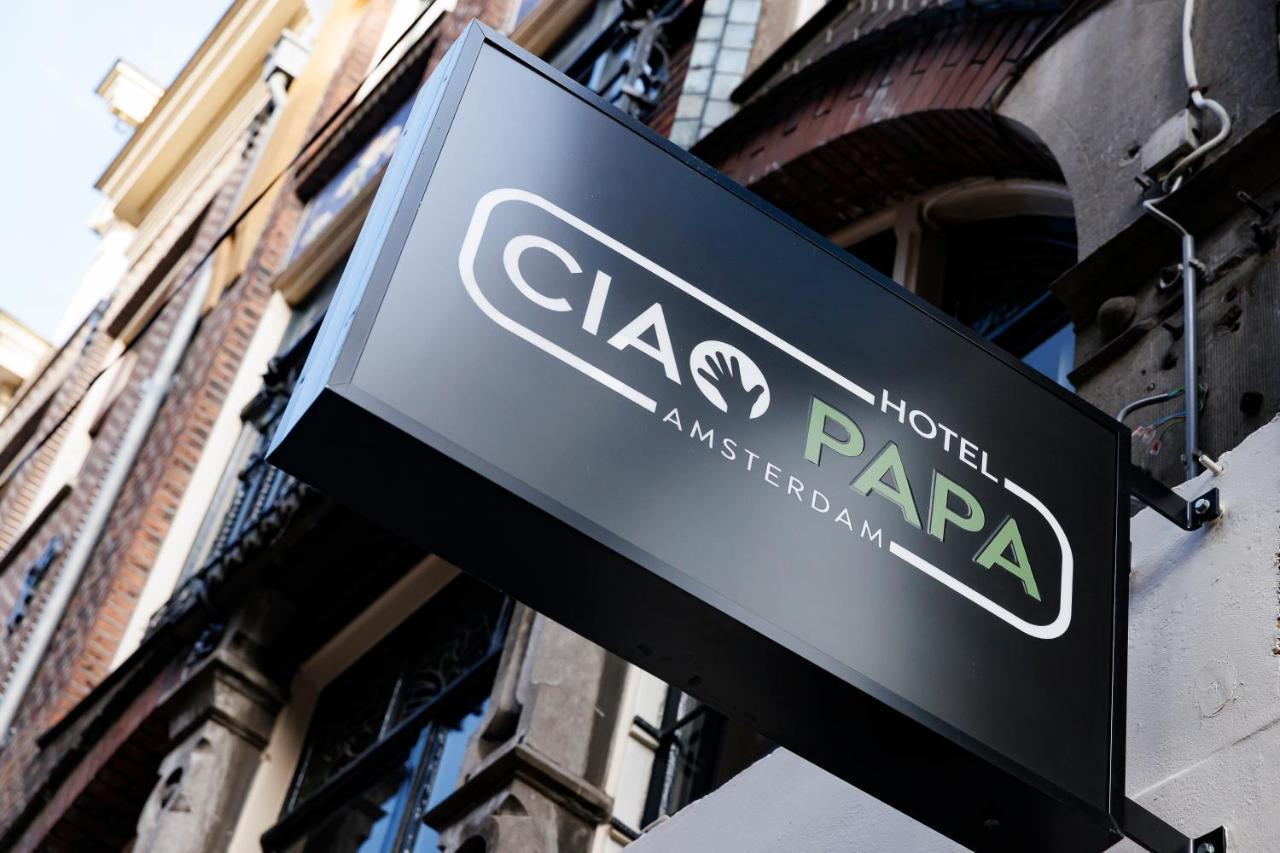 Ciao Papa Hotel Amsterdam Central Station Esterno foto
